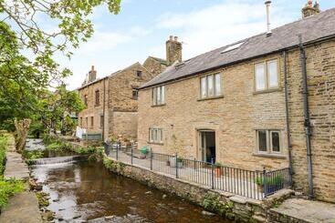 River Cottage Hayfield