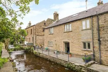 River Cottage Hayfield