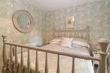 Willow Cottage