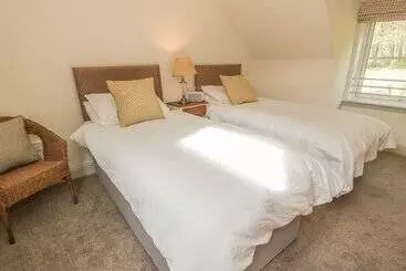 Mökkimajoitus Fois House