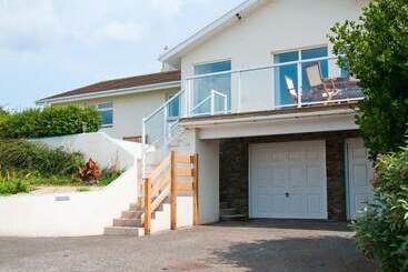 Mökkimajoitus Greystone