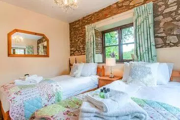 Casa Rural Rainsbury House
