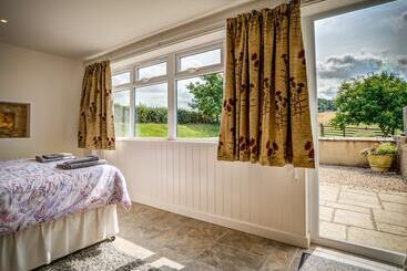 Сельский дом Top Barn