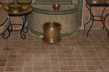 פונדק Auberge Derkaoua