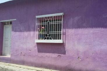 Casa Encuentro Hostel