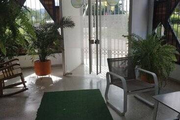 فندق Portal De Flandes