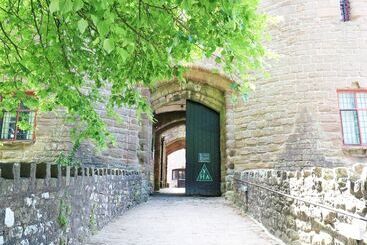 קוטג'' The Granary