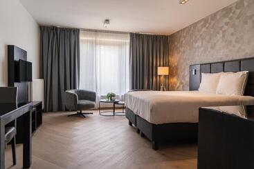 בית מלון כפרי Diamant Suites Brussels Eu