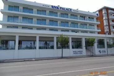 בית מלון כפרי Riva Palace