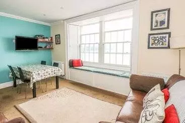 کلبه Apartment 2
