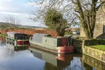 Daisy's Holiday Cottage
