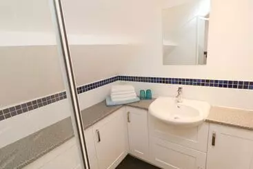 Mökkimajoitus Old Queen's Head