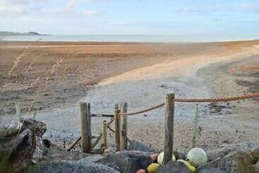 کلبه Oyster Catcher