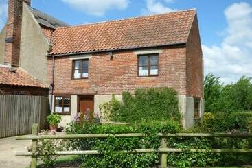 بيت ريفى Pond Farm Dairy