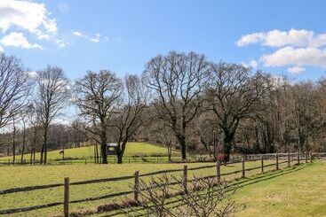 Casa Rural Woodmancote Lodge