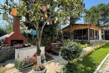 مبيت وإفطار Kartepe Kosku