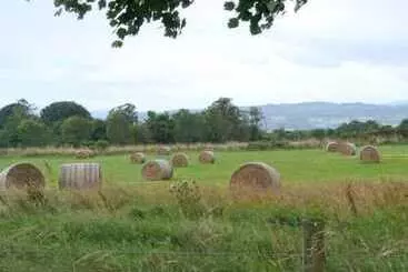Mökkimajoitus The Croft House