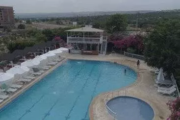 Hotel Grand Ada Family