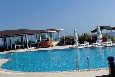 Otel Grand Ada Family
