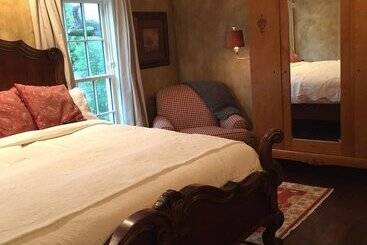 Bed and Breakfast Judson Heath Colonial Inn