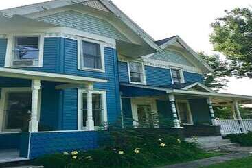 Bed and Breakfast Meadowood Inn