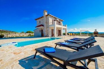 هتل روستایی Villa Traditional I