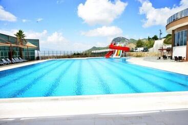 Teras Aqua Park Hotel & Spa