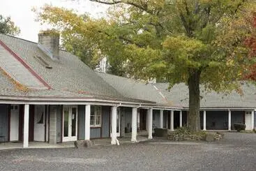 モーテル Rhinebeck Village Inn