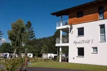 アパートホテル Alpinlodge Schluga