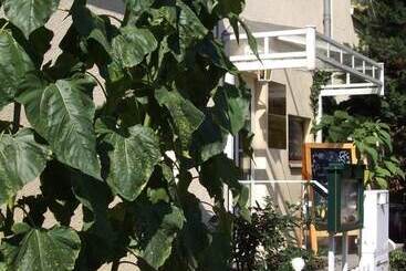 Pension & Restaurant Am Krähenberg