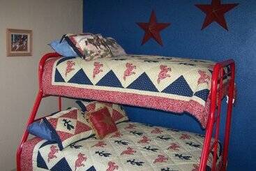 بيت ريفى Trail Boss Cabin