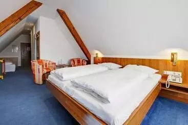 Hotel Bauer Großbettlingen