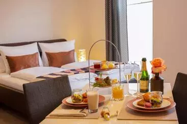 ホテル & Boarding House Schlosserwirt