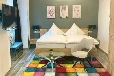 Отель Garni Brauerei Keller