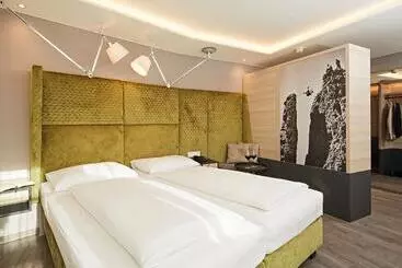 Hotel Krone   Immenstadt Stein