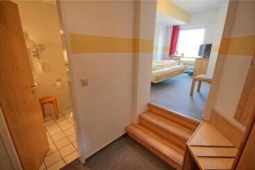 فندق Lechstedter Obstweinschänke