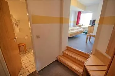 فندق Lechstedter Obstweinschänke