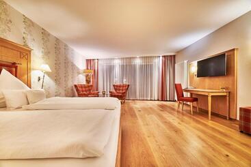 Otel Kronelamm Im Schwarzwald