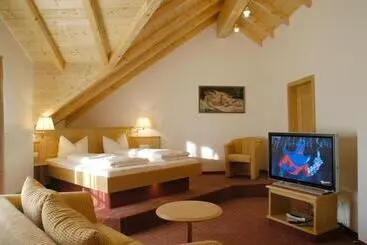 Metzgerei Gasthof Oberhauser Hotel Zur Post