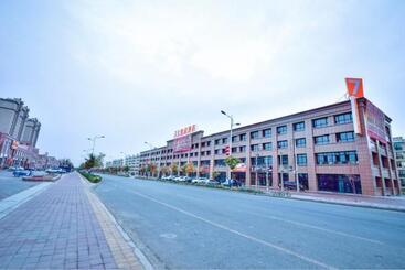 فندق 7 Days Premium·shihezi Passenger Terminal