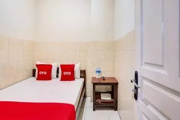 ホテル Oyo 91511 Ampel Residence Syariah