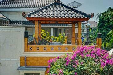 فندق Spot On 91461 Saungawi Stay Syariah