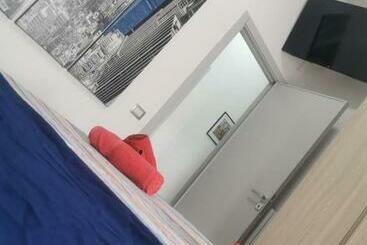 شقق خاصة سياحية One B&b