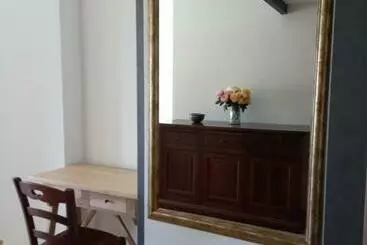 ツーリストアパートメント Casa Di Mirta