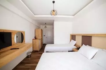 Hotelli Estia Konukevi