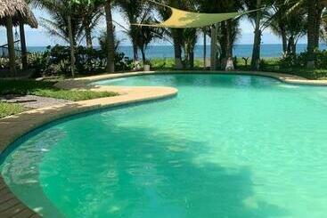 آپارتمان‌های توریست‌ها Bungalow Cabo Tortugas   A/c