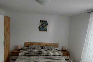 Apartamentos turísticos Infinity Ferienwohnung/home