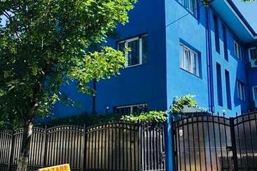 پانسیون Vila Tropikana