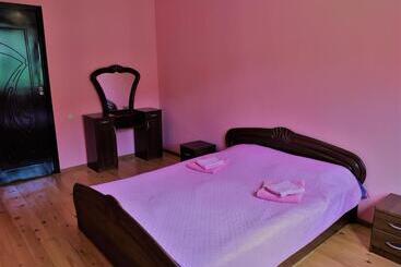 Pensão Gujejiani Guest House