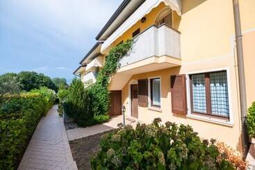 Apartamenty turystyczne Appartamento I Due Giardini